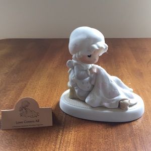 Precious Moments “Love Covers All”